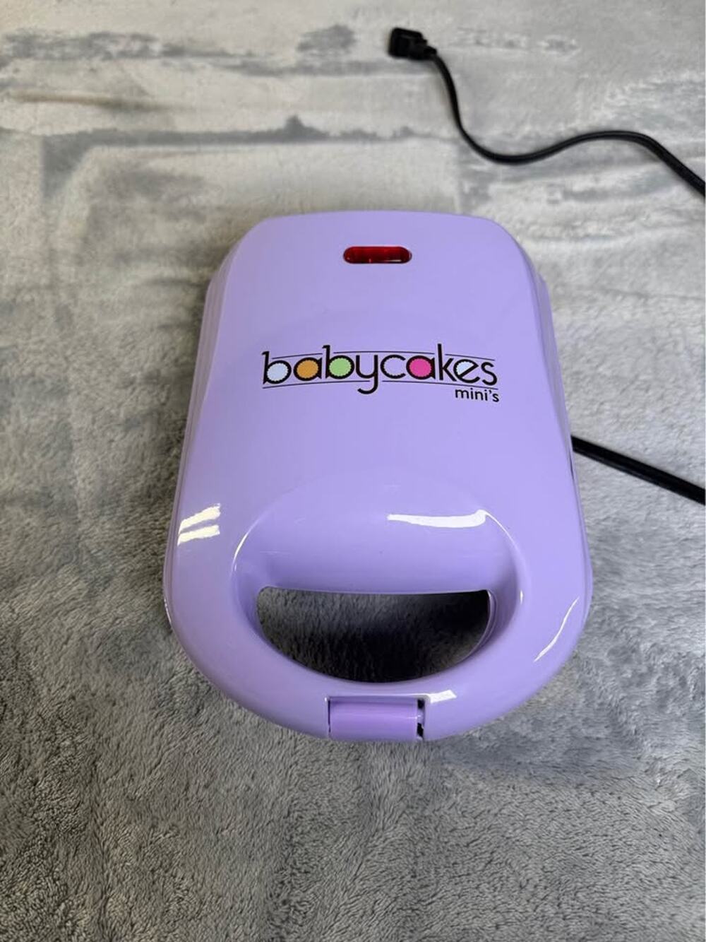 babycakes mini's Purple Cake Pop Maker